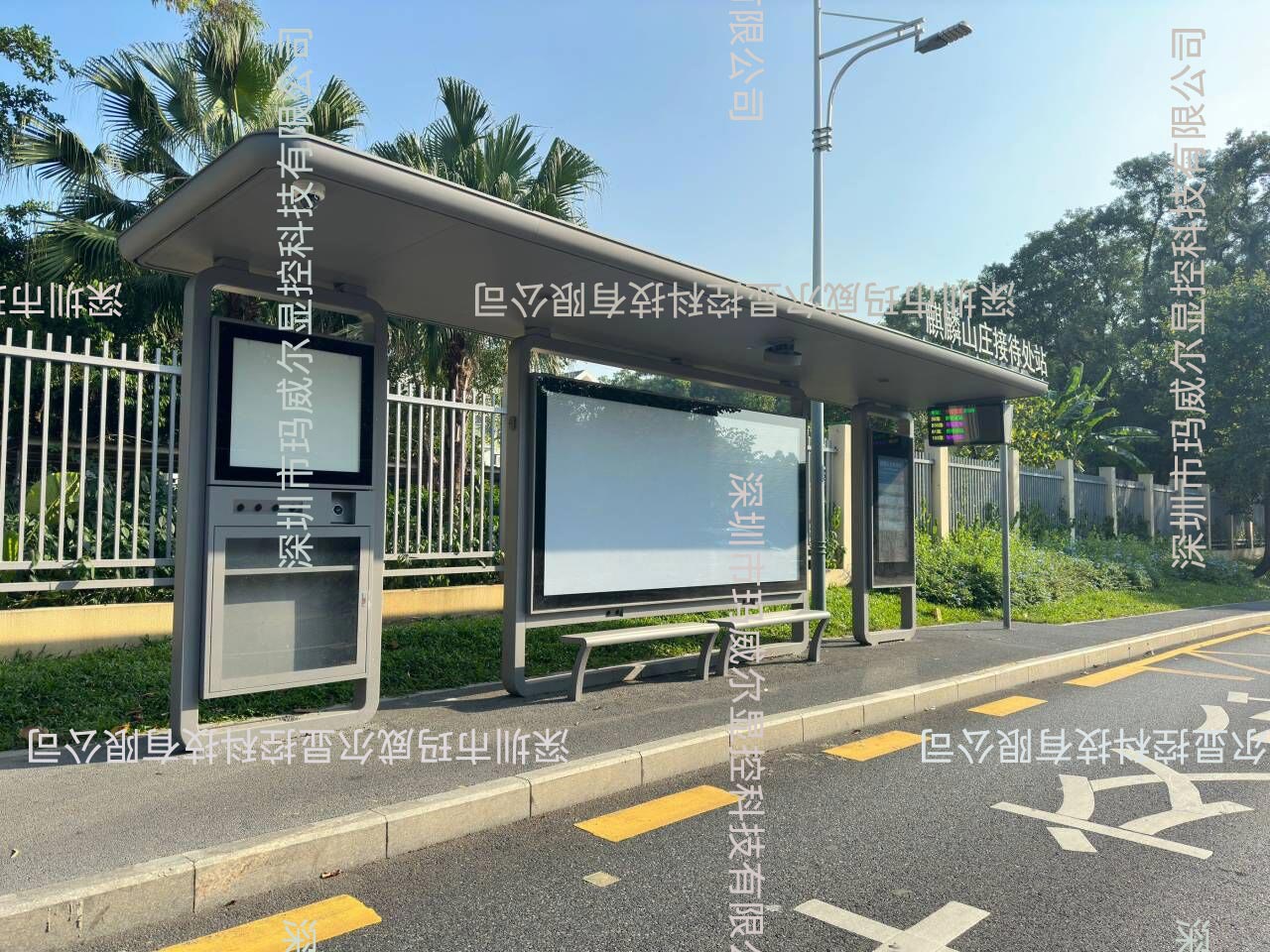 电子站牌与城市智慧交通系统的融合：共筑便捷出行网络